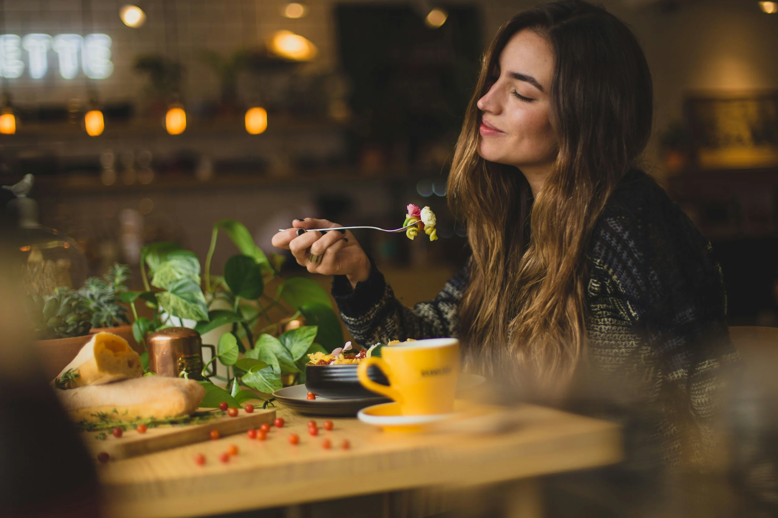 how to order food in spanish featured image